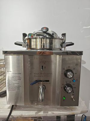 Panneau mécanique 16L 3KW 220V/110V Friteuse à haute pression
