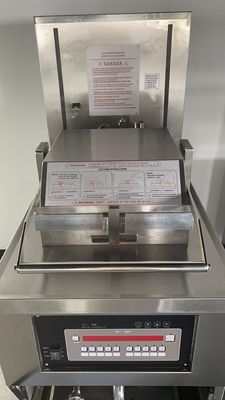 8HD électrique 17KW 380V 55L 5 plateau de friture grande productivité broaster poulet friteuse sous pression
