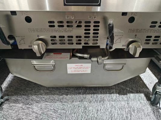 Panneau d'ordinateur numérique 220V Deux pots Quatre paniers Friteuse ouverte avec filtration
