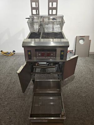 21.4KW Double réservoir 11.6L + 21.5L Panneau d'ordinateur numérique Chips électriques Friteuse ouverte