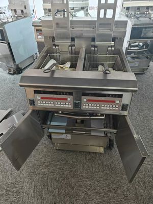 Panneau d'ordinateur numérique Ascenseur automatique Deux pots Quatre paniers Friteuse électrique ouverte