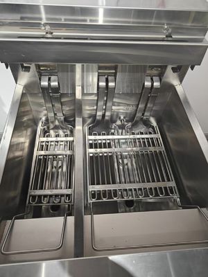 Panneau tactile électrique avec filtre à huile