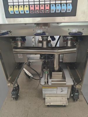 Panneau d'ordinateur numérique 3 pots 3 paniers 21KW Friteuse électrique