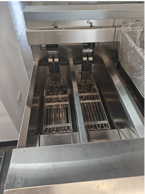 Quatre pots Quatre paniers avec système de filtre à huile 304SUS Ventless puces KFC profondes puces électriques Friteuse à puces ouvertes pour machine à cuisiner