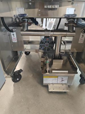 304SUS Vente directe d'usine Deux réservoirs Quatre paniers Panneau numérique Friteuse ouverte électrique et à gaz